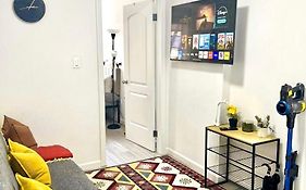 Homelike Suites In The Heart Of China Town